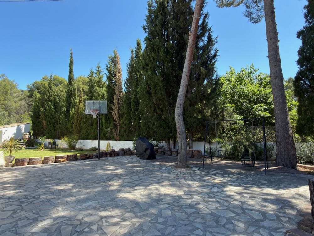 Property 2504 - Image 38